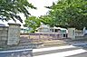 周辺：三芳町立三芳東中学校 徒歩13分。 1000m