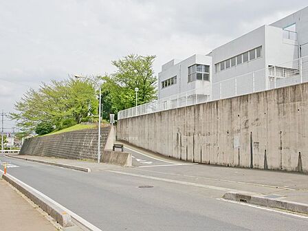 富士見市立富士見台中学校 徒歩16分。 1220m