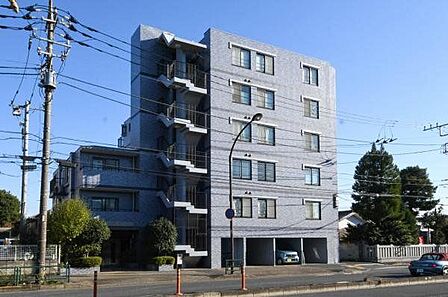 外観|飽きのこないシンプルでモダンな外観のレジデンス。