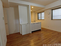 COMODO御所南（コモド御所南） 303 3階2LDKのリビング/ダイニング