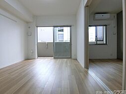 KCCフラット西京極 106 1階1LDKのリビング/ダイニング