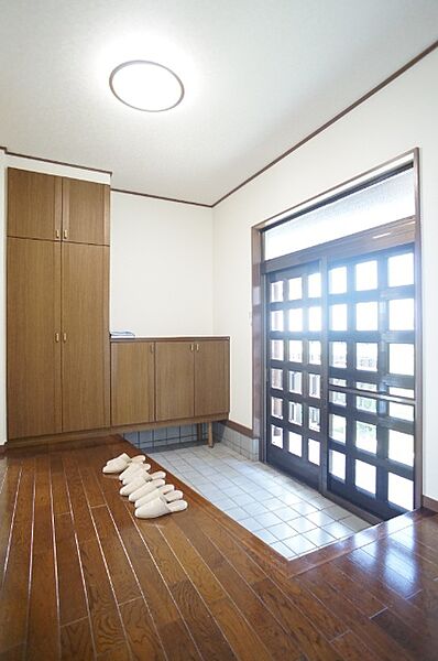 玄関を拡大表示