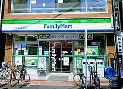 ファミリーマート平和島旧東海道店 徒歩1分。 40m