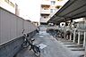 駐車場：駐輪場