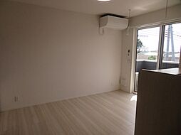 フォルトゥーナ 105 1階1LDKのリビング/ダイニング