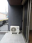 広々としたバルコニーで日当たり良好です。
