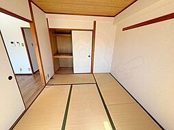 メゾンマカカーラ 3階2DKのリビング/ダイニング