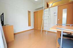 レオパレス原田 3階1Kのリビング/ダイニング