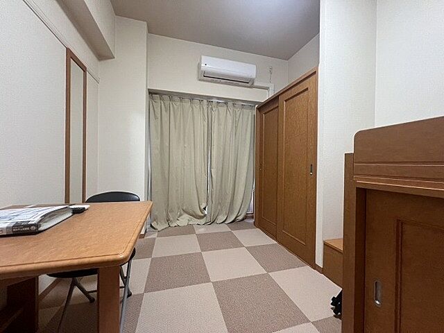 寝室