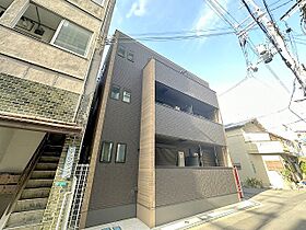 プレドラガール  ｜ 大阪府大阪市淀川区東三国１丁目（賃貸アパート1LDK・2階・30.71㎡） その1