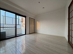 スタジオ108ソシエ本町 4階1DKのリビング/ダイニング