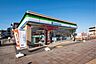 周辺：ファミリーマート武蔵藤沢駅前店 徒歩5分。 400m