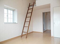 セーヌ千早3　管理 205 2階ワンルームのリビング/ダイニング