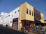スーパー「東武ストアまで1200m」