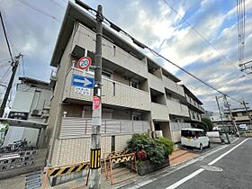 大阪府門真市常称寺町20番18号（賃貸アパート1LDK・3階・40.92㎡） その1