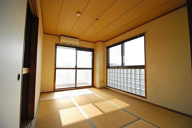 寝室