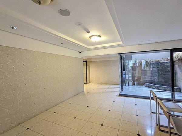 エントランスを拡大表示