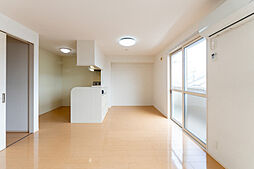 リビングタウン堀川町　Ａ棟 3階2LDKのリビング/ダイニング