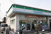 ファミリーマート名古屋平中町店 358m
