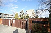 北名古屋市立天神中学校 924m
