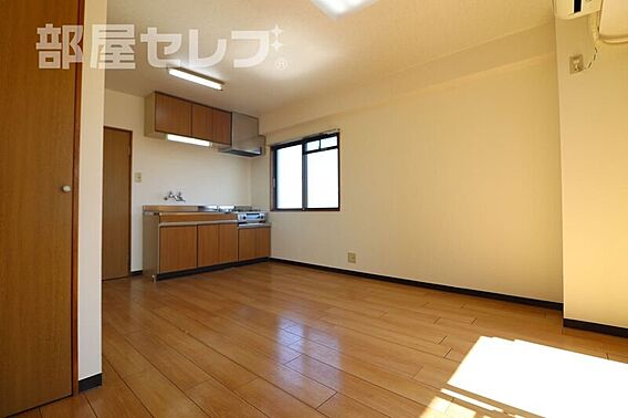 プチファミーユ_内装_7