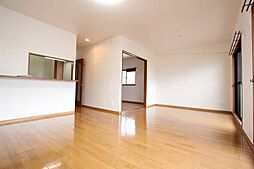 トロルリーベ 1階2LDKのリビング/ダイニング