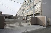 平田小学校 1092m