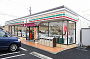 セブン-イレブン北名古屋諏訪店 140m