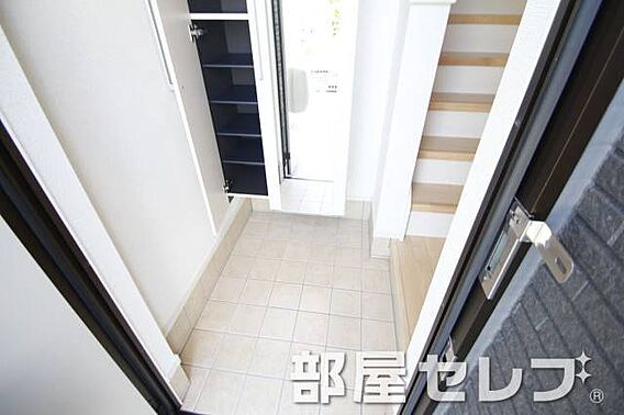 キャラ東海_内装_5