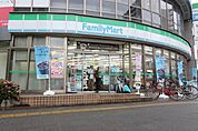 ファミリーマート東大曽根町店 119m