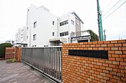 北名古屋市立西春中学校 815m