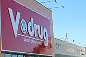 V・drug瑠璃光店 325m