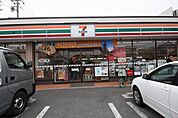 セブンイレブン清須花咲店 247m