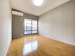 第2大神宮坂上ハイツ 2階ワンルームのリビング/ダイニング