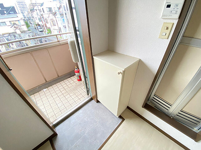 玄関