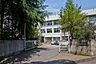 周辺：狭山市立新狭山小学校 徒歩18分。 1420m