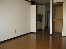 ハイツジュン 2階ワンルームのリビング/ダイニング