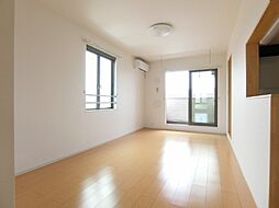 JR水戸線 結城駅 徒歩7分の賃貸アパート 3階1LDKのリビング/ダイニング