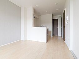 JR東北本線 小山駅 徒歩16分の賃貸アパート 2階2LDKのリビング/ダイニング