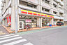 周辺：デイリーヤマザキ宇都宮店 369m