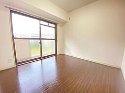 シャンブル西葛西 3階3DKのリビング/ダイニング