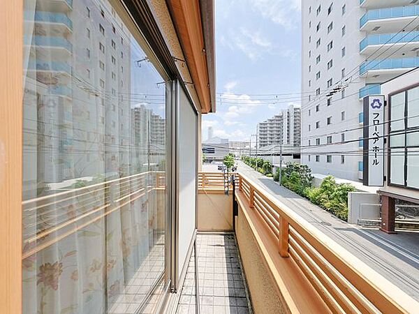 バルコニーを拡大表示
