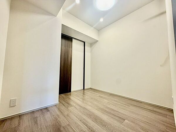 洋室を拡大表示