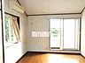 リビング/ダイニング：2階の角部屋です