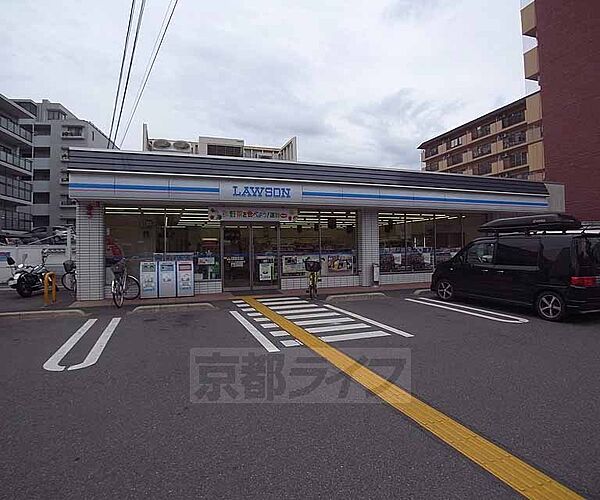 画像28:ローソン太秦北路町店まで1000m 丸太町通り沿いにあり、駐車場も完備