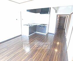 パルテ西京極 103 1階3LDKのリビング/ダイニング