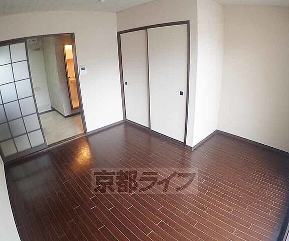寝室