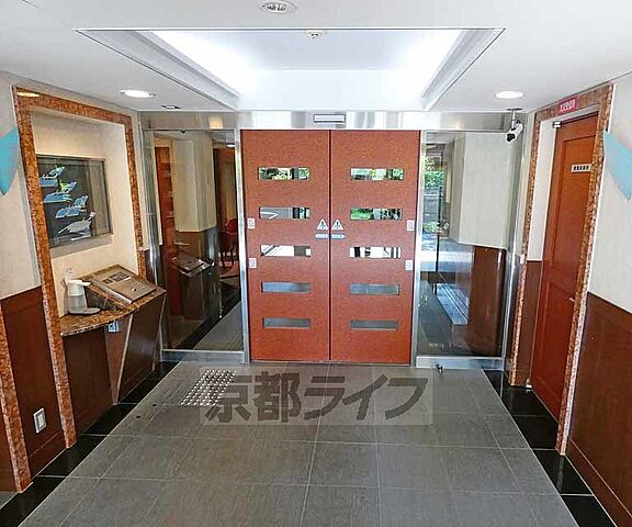 エントランス