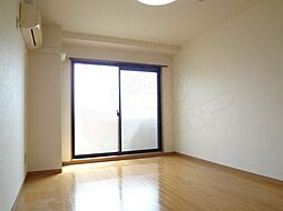 京都地下鉄東西線 石田駅 徒歩3分の賃貸マンション 4階1Kのリビング/ダイニング