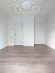 LALA上野 8階1Kのリビング/ダイニング